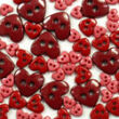 Szív formájú mini gombok - piros