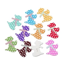 Kutya formájú pöttyös fa gombcsomag - 10db Kutya formájú pöttyös fa gombcsomag - 10db