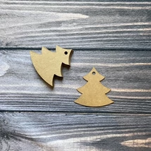 Kraft papír fenyőfa formájú ajándékkísérő kártya - 10db