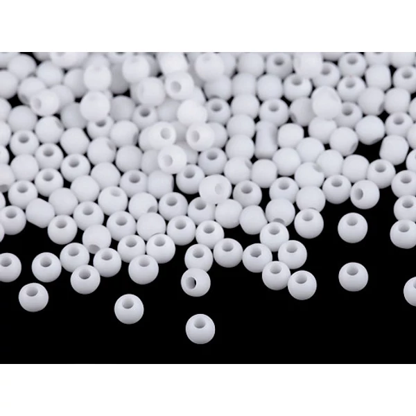 Fehér műanyag mini gyöngyök - 4mm - 20gr
